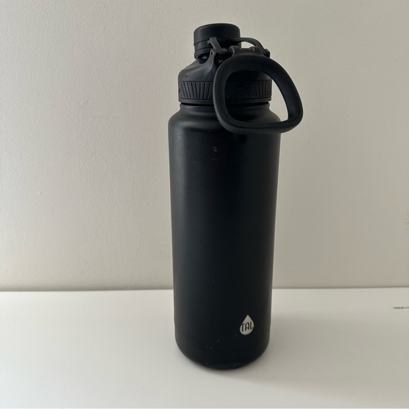 TAL Water bottle - Picture 2 of 9